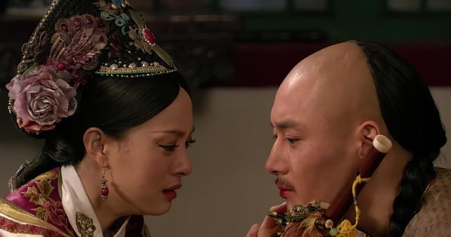 果郡王与甄嬛欢好后,说了一句无足轻重的话,意外成杀死他的利刃