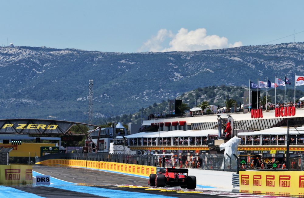 法国保罗里卡德赛道:位于海拔四百米的蓝色迷宫