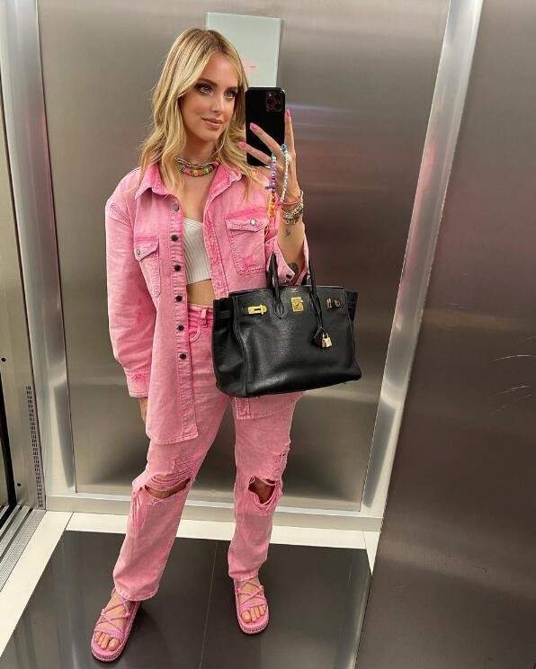 宇宙级时尚博主chiara ferragni 靠穿搭红遍全球