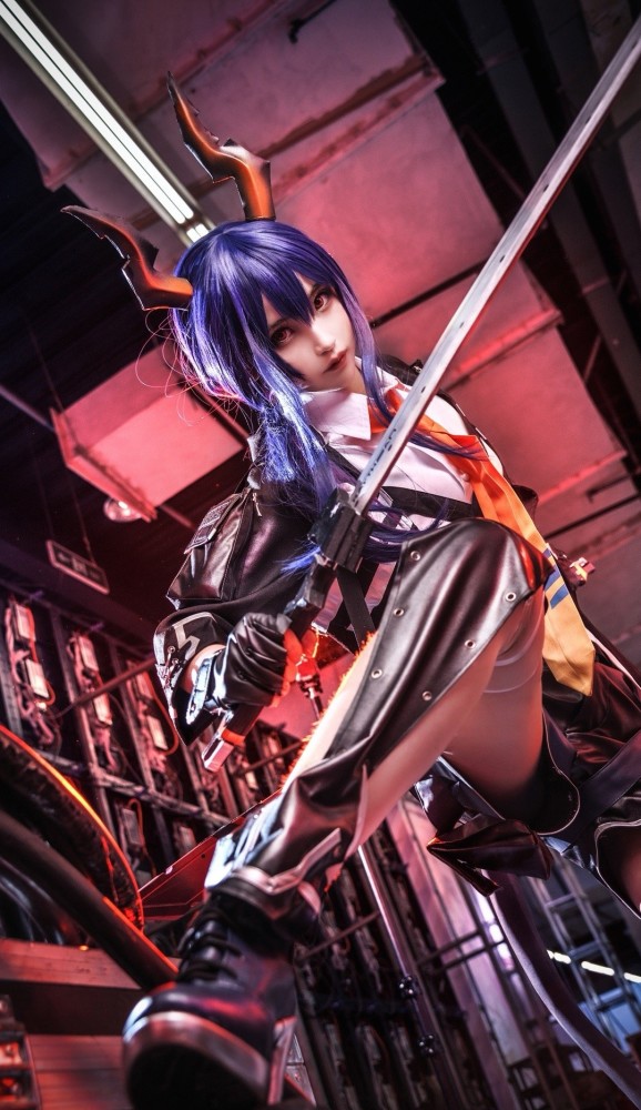 明日方舟陈cos正片