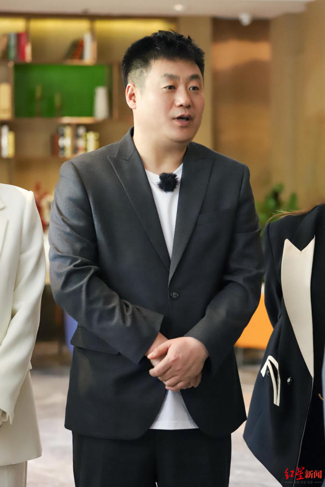 象牙山爱逗团来了宋晓峰不怕观众腻歪我的笑声和吟诗