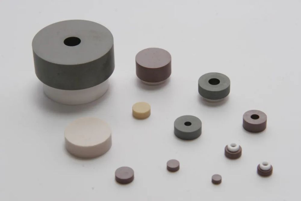 "十四五"中国高端材料发展重点:5大主流电子陶瓷产业链全析!