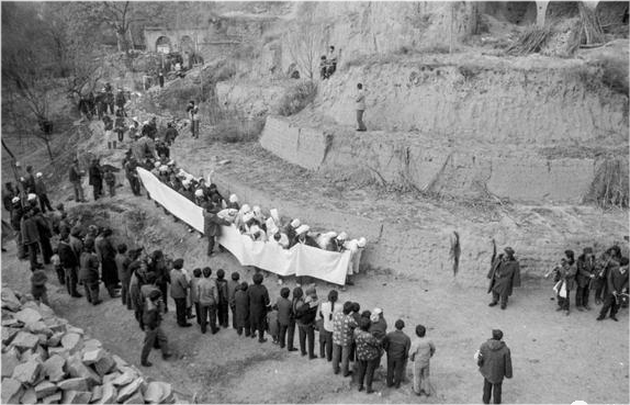 四川6·18惨案纪实:调解纠纷起冲突,民警开枪杀10人