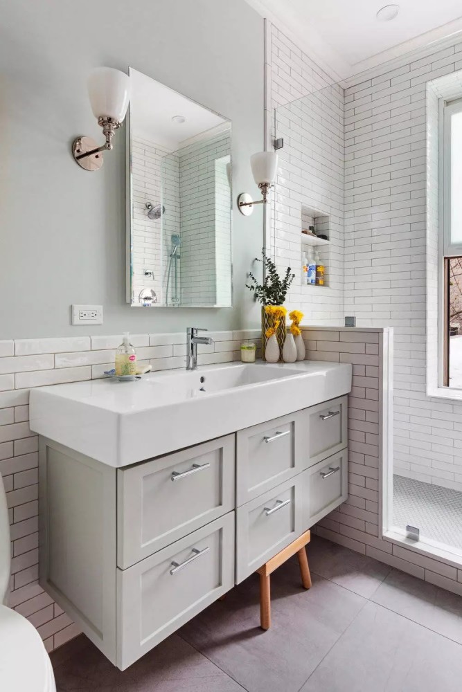 墙上不打孔不装壁龛 卫生间装浴室用这4个招数 收纳直接翻2倍 腾讯新闻