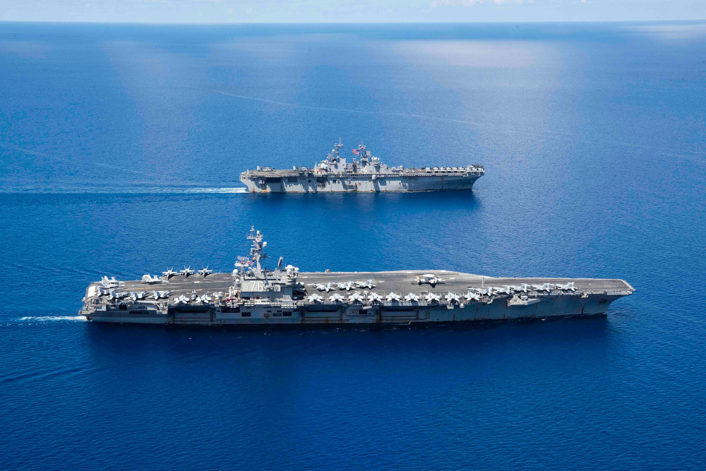 美军里根号核航母进入中国南海