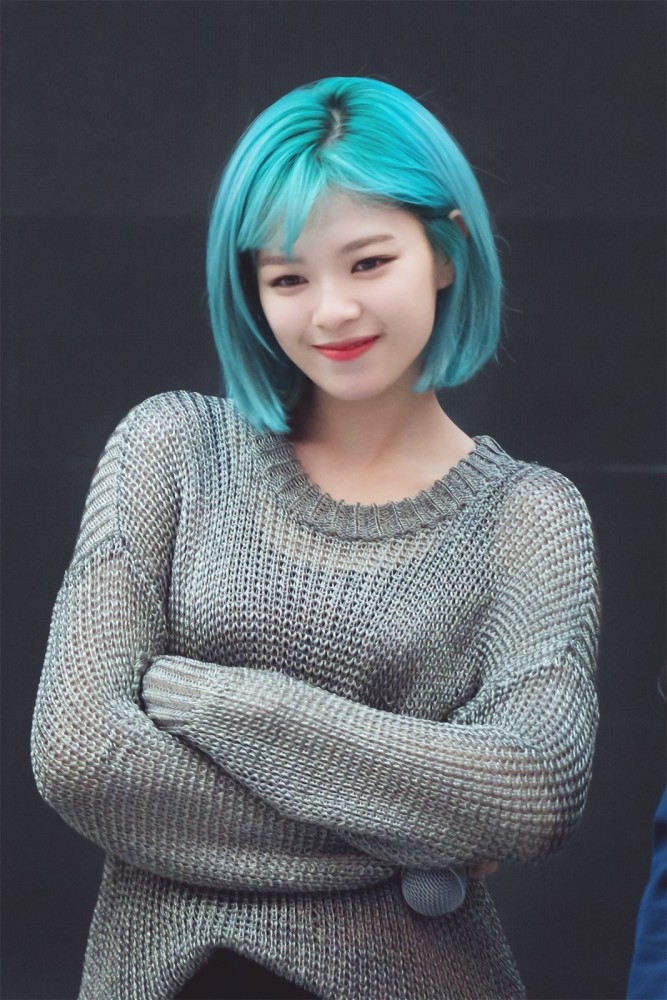 twice俞定延减掉8公斤后,在回归舞台上,她的表现让粉丝心痛!_腾讯新闻