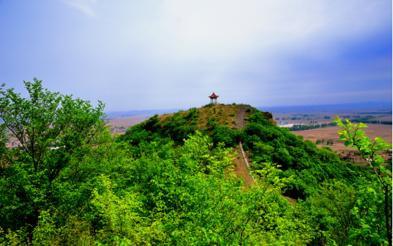 滑雪场山门火山二龙湖风景区转山湖(图片均由四平市档案馆提供)编辑