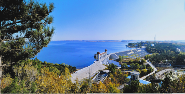 二龙湖风景区