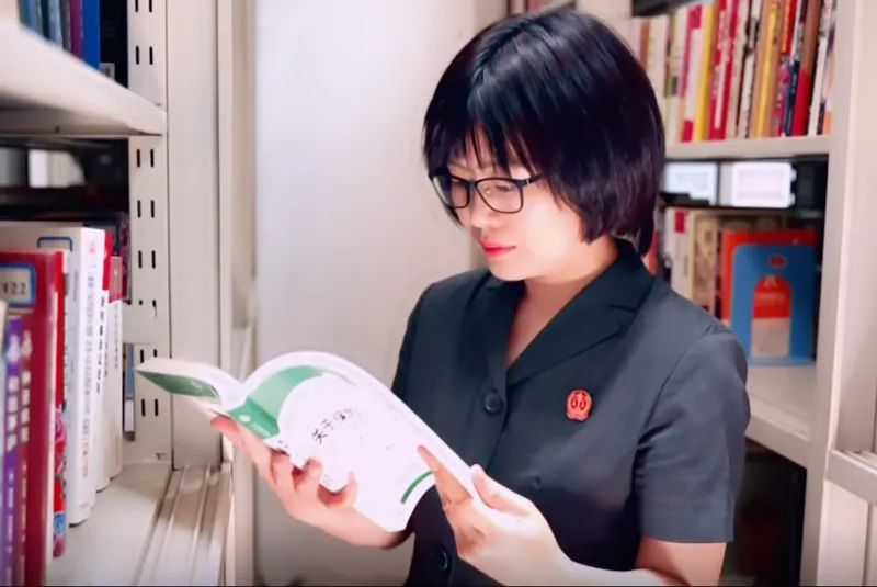 教育整顿进行时·英模风采丨曹佳:法宣练翼助梦飞