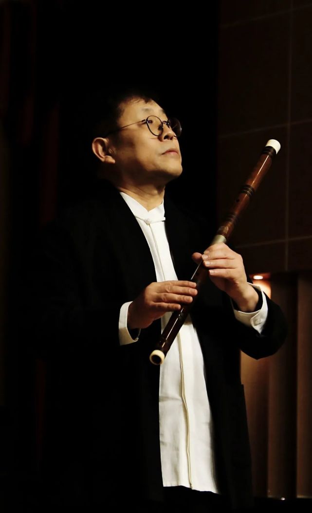 著名竹笛演奏家马迪笛子艺术专访视频