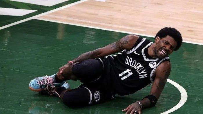 欧文受伤字母哥垫脚了吗