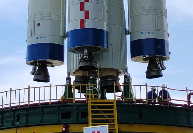 长征2f载人火箭可靠性0.97:100次发射3次故障,航天员咋办?