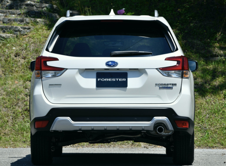 新斯巴鲁森林人首次亮相,造型大气内饰豪华,添1.8t水平对置引擎