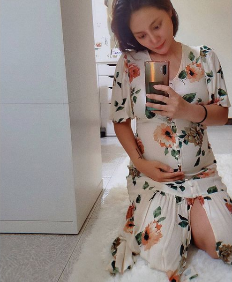 除此之外,叶玮庭还坦言因为怀孕后,身体的激素受到影响,自己的情绪也