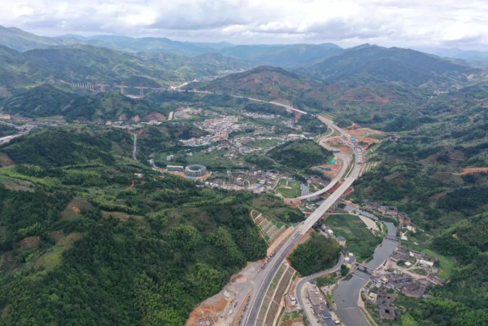 【哇塞】漳武高速南靖段,通了!_腾讯新闻