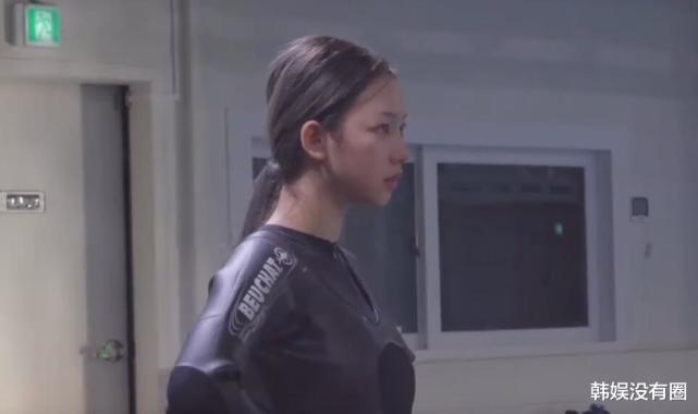 aespa花絮公开，刘知珉“素颜照”引热议：像个未成年的孩子_腾讯新闻