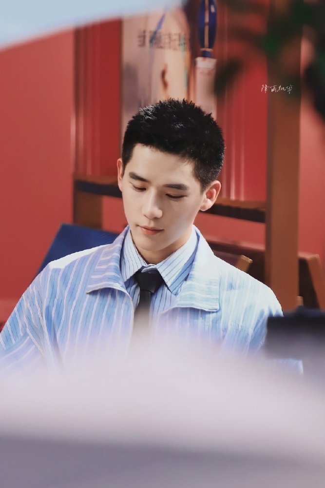 王安宇美图壁纸快进来看帅哥