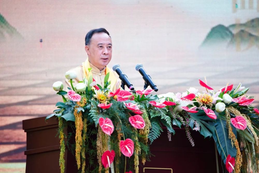 郎酒董事长汪俊林表示,端午制曲也是郎酒恪守传统酿造技艺的体现,显示