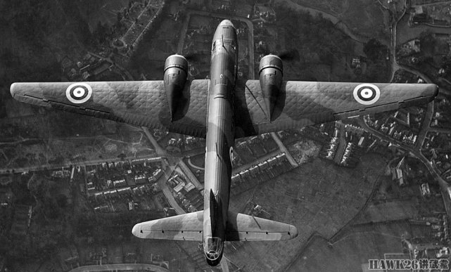 85年前威灵顿重型轰炸机首飞采用飞艇特有的网状机身结构