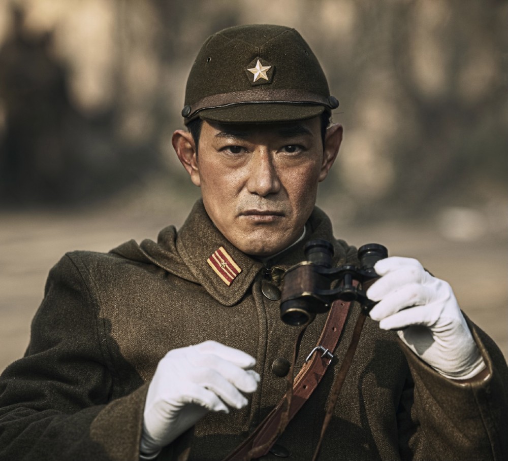 由于出身问题,矢野浩二常常受邀参演抗日剧中的日本人角色,他是中国