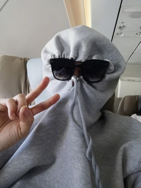 陈学冬晒搞怪防晒妙招脸和眼睛都遮挡得严严实实