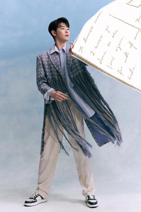 德云社张云雷晒公益宣传照在追逐名利的娱乐圈他就像一股清流