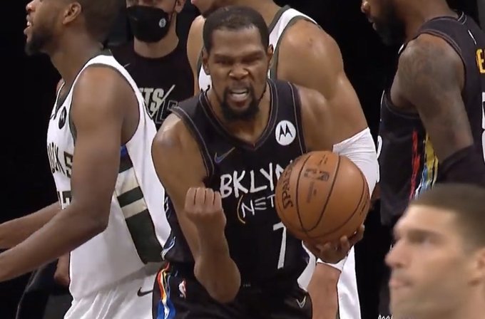 篮网逆转雄鹿天王山,哈登带伤复出,杜兰特化身全力杜_腾讯新闻