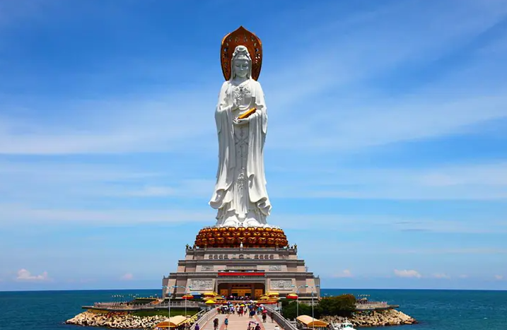 世界十大最高雕像，第一名比自由女神像高两倍多！_腾讯新闻