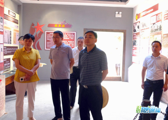 常委,宣传部长王敏求来到长乐镇湘北特委旧址,三江镇吴咏湘少将故居