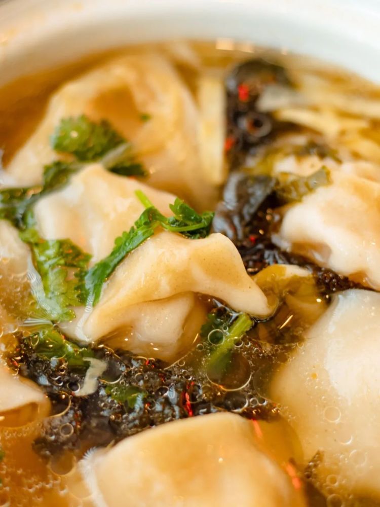 上海人吃了一个世纪的柴爿馄饨,现在真不多见了!