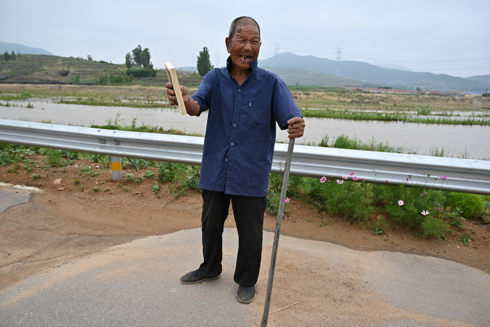 101岁农村爷爷1天喝半斤白酒生活方式奇特逢人便说长寿经验