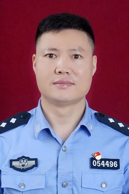教育整顿61典型引领办案能手李海波百炼成钢铸就警营利刃