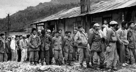 日籍抗联战士福健一夫 被俘后主动要求加入红军 骂日军丧尽天良 腾讯新闻
