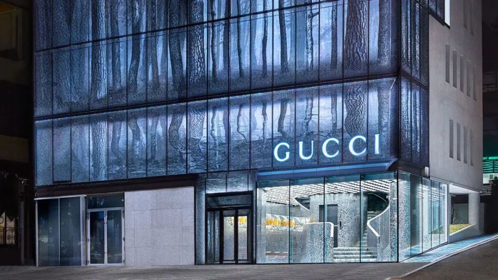 gucci旗艦店火了全息投影打造的玻璃幕牆太炫酷