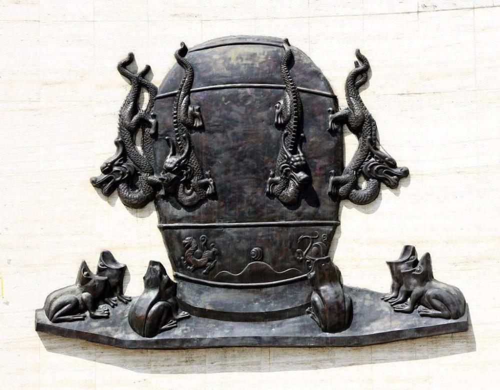 仿制张衡地动仪被移出教科书后,中科院教授:挂块猪肉都比他强_腾讯新