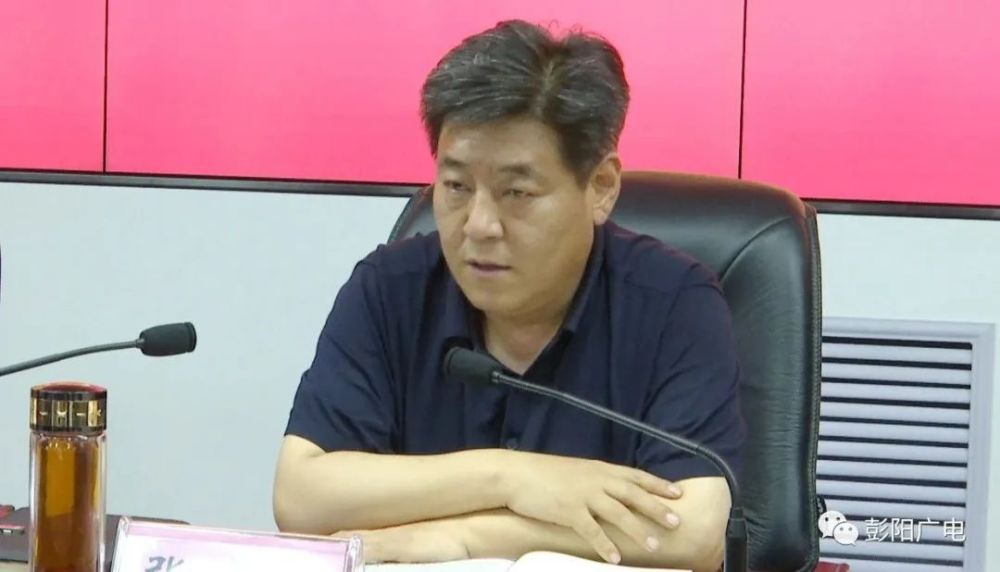 县委副书记,政府代县长张永强出席会议并讲话,县委常委,政府副县长荆