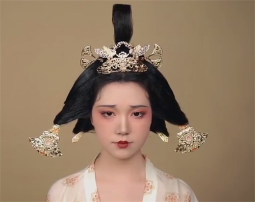 唐代审美到底有多绝?看完这些古代服饰造型,你就能读懂传统之美