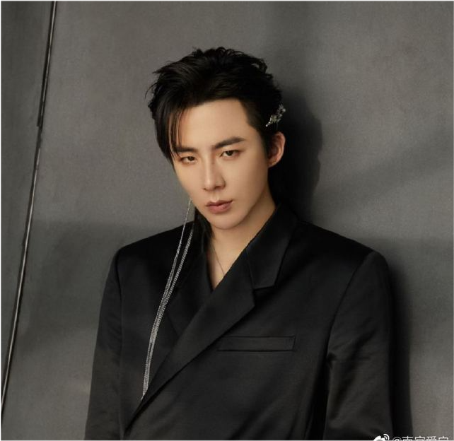 分开来单独唱会更好,放在一起属实不搭,这首歌,刘宇宁先生是原唱,所以