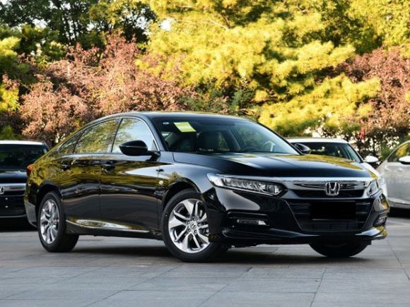 5月轿车销量排行完整榜，宝来超卡罗拉，逸动不敌帝豪？