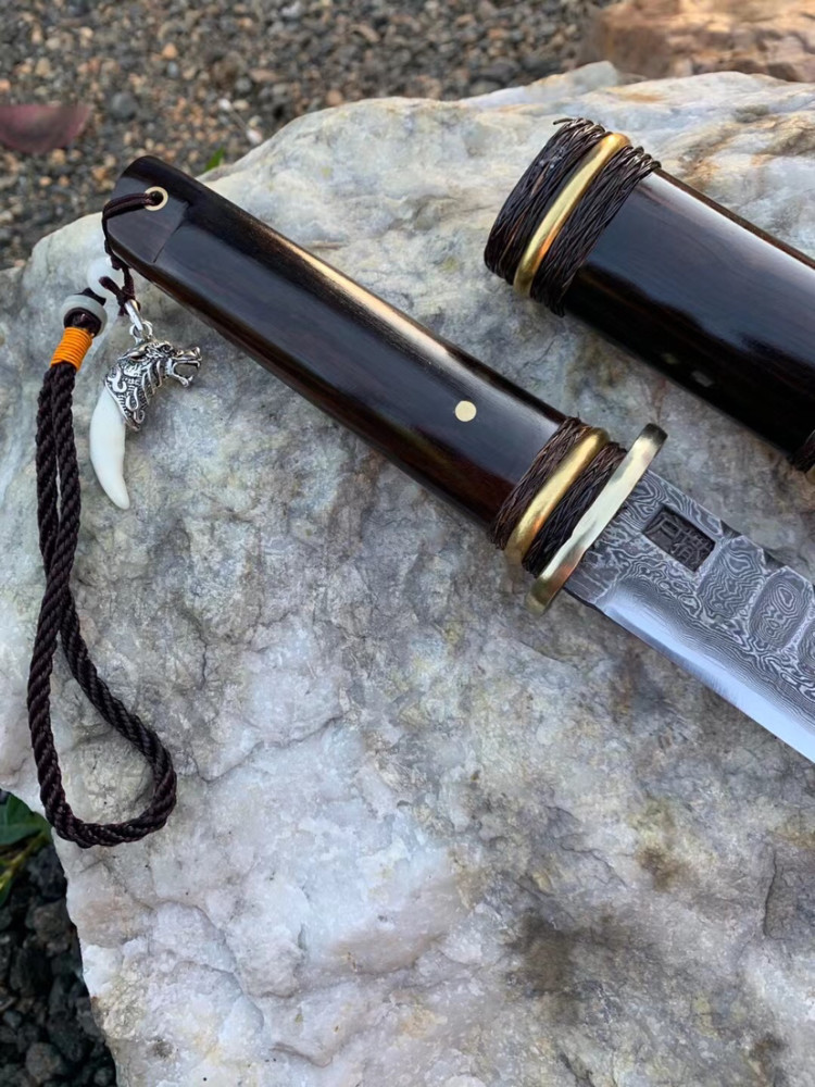 户撒刀大血槽匕首型唐刀