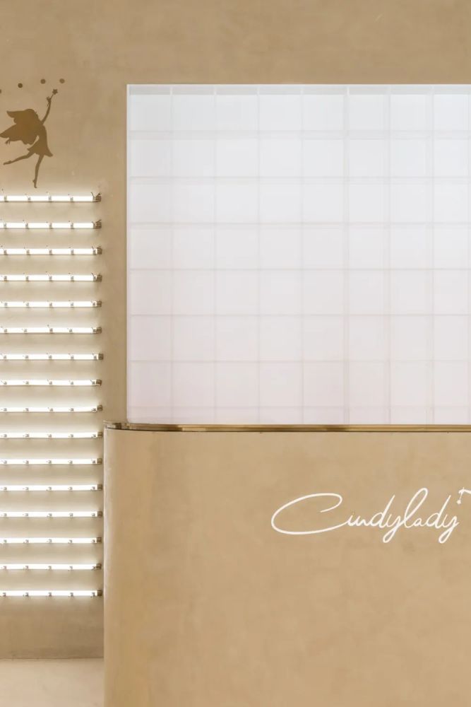 there are secrets this is where "cindylady" lives 找到那只精灵