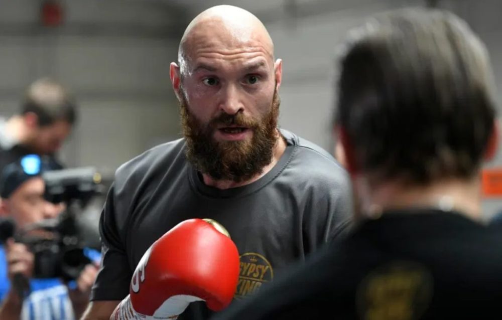 拳王富里大放厥词:维尔德不值得与我比赛,这次他撑不到3个回合