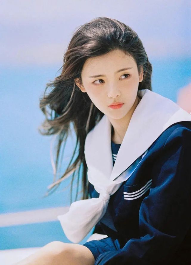 杨超越鞠婧祎孙一宁小怡同学00后的初恋脸就这几款