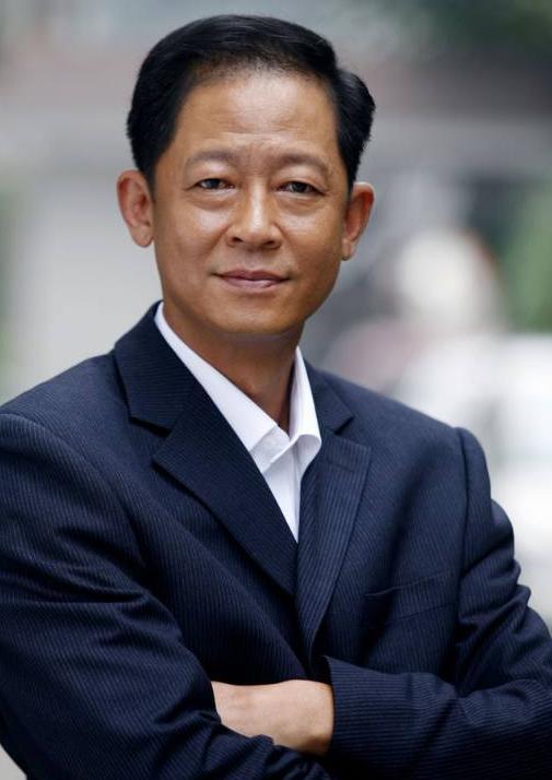 王志文20岁老照片告诉我们:有些人,帅着帅着就丑了