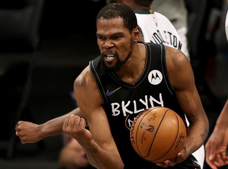 nba 恶人先告状？霍乐迪称篮网赢球靠裁判，杜兰特爆发是受到NBA照顾