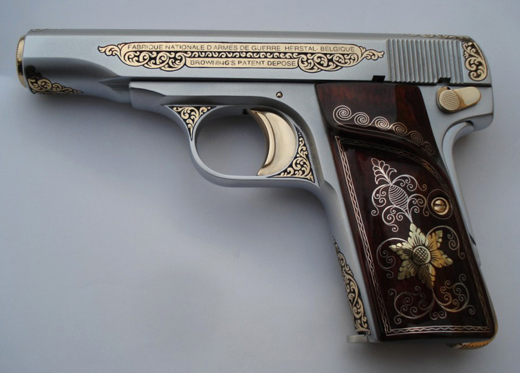 fn m1910型手枪及其配用的皮制枪套.