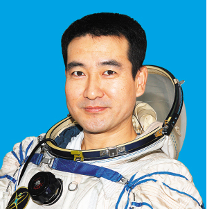 2008神舟七号太空漫步第一人翟志刚04聂海胜给女儿取名聂天翔,是一个"