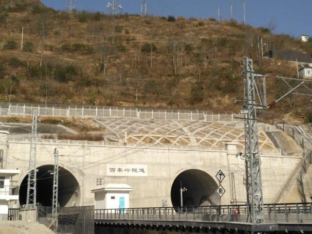 秦岭隧道长度或达98公里还拥有双高速路线堪称全球之最