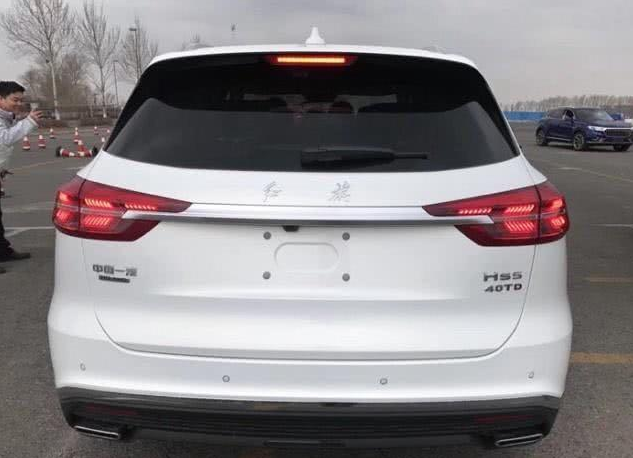 21款红旗hs5曝光10项配置升级全新logo设计三季度上市