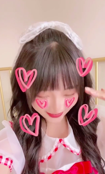 林晚晚陷脱发危机最新视频发量浓密但头顶秃了一块果然却不嫌弃称很